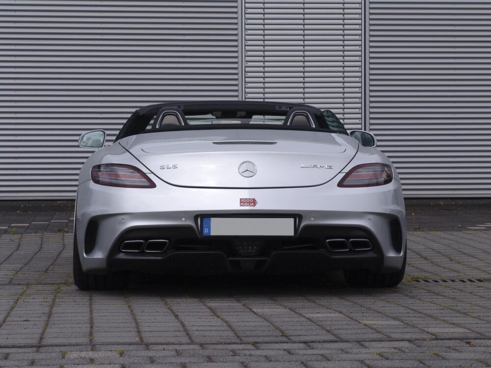 indendesign-mercedes--12