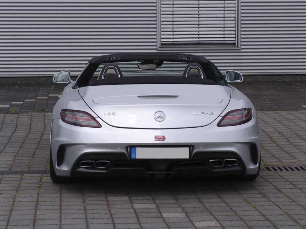 indendesign-mercedes--15