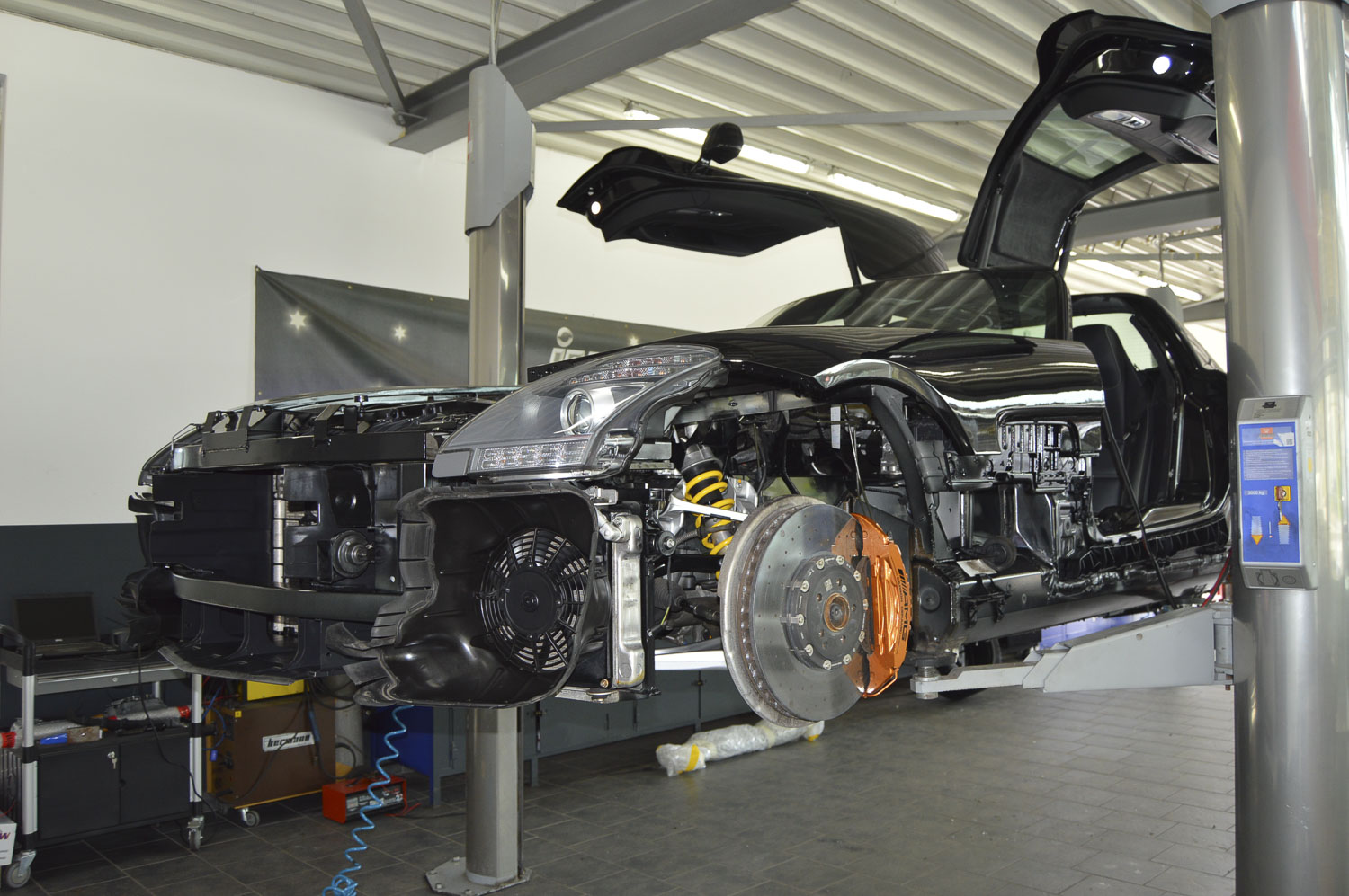 indendesign-mercedes–36